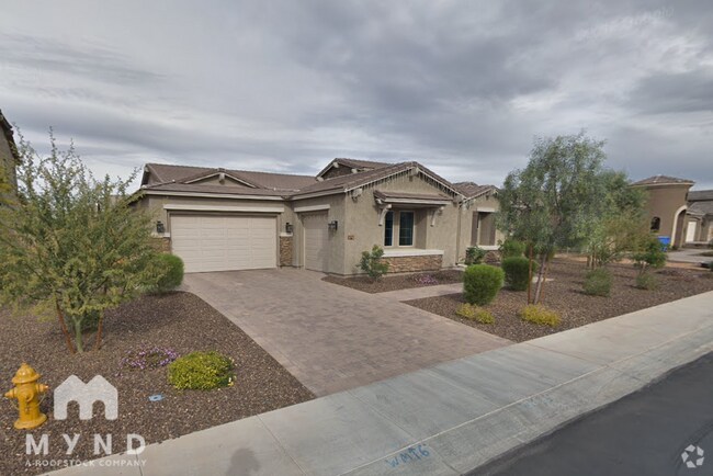 Building Photo - 3690 E Alfalfa Dr