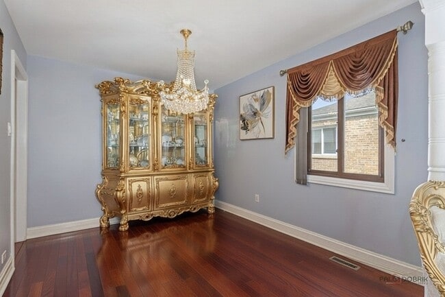 Foto del edificio - 7630 N Oleander Ave