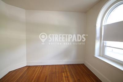Foto del edificio - 1 bedroom in Brookline MA 02446