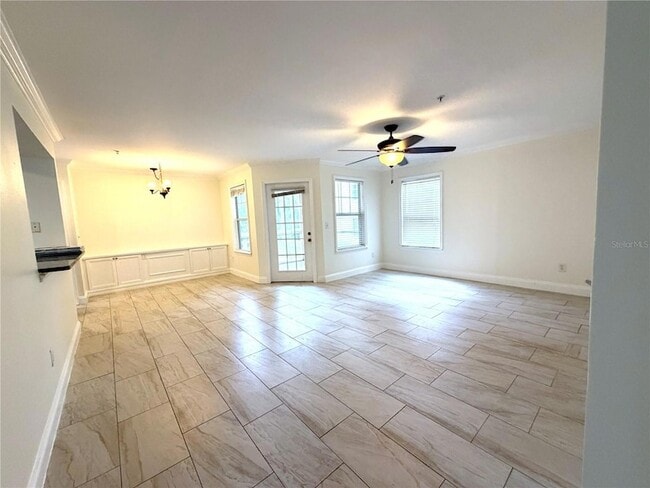 Foto del edificio - 413 Summit Ridge Pl