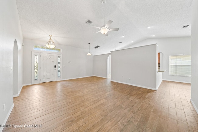 Foto del edificio - 2918 Pebble Creek St