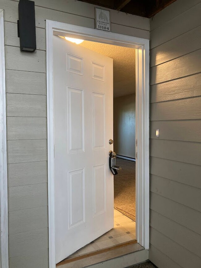 Foto del edificio - 11102-11130 SW 62nd Ave