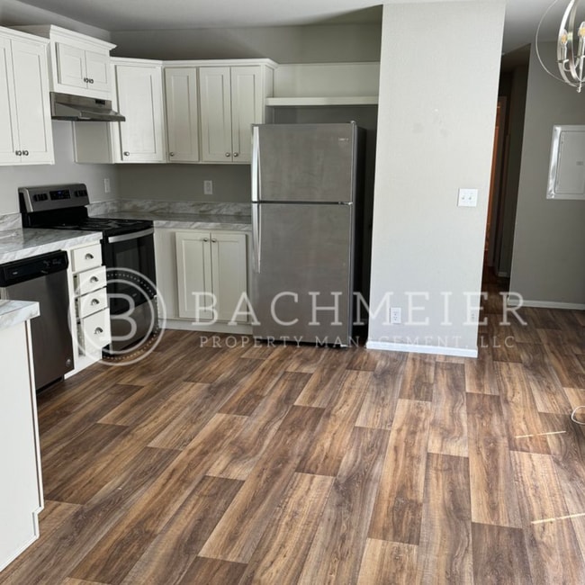 Building Photo - 2 Bed 2 Bath- In the heart of Pendleton!