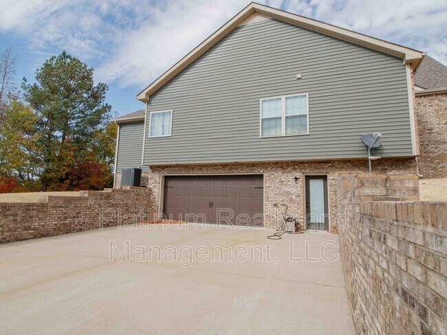 Building Photo - 1328 Vantage Ct