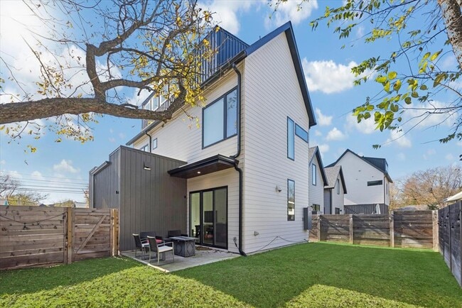 Building Photo - 1508 Redd St