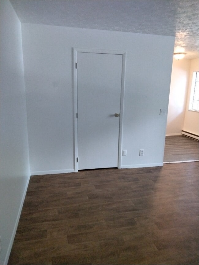Photo - 350 Vista Dr Apartment