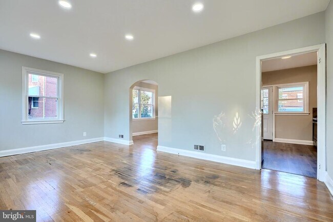 Building Photo - 51 Briarwood Rd