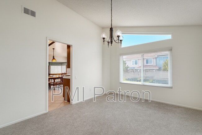 Foto del edificio - 4549 Chantry Ct
