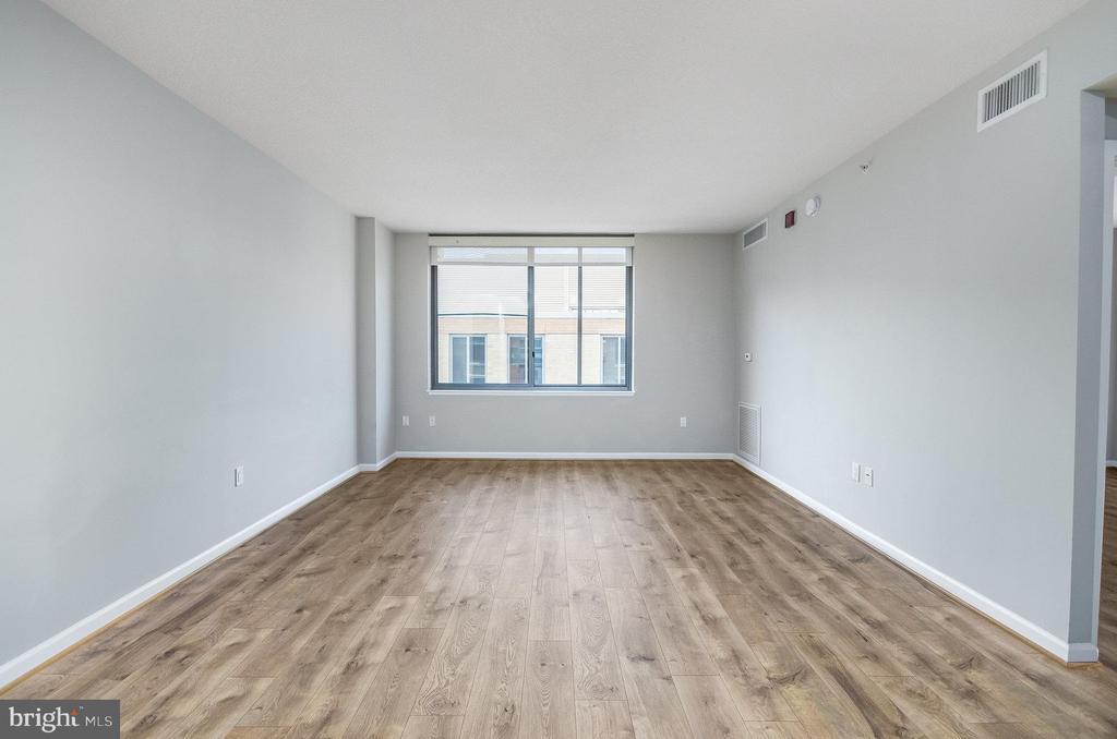 Primary Photo - 440 L St NW