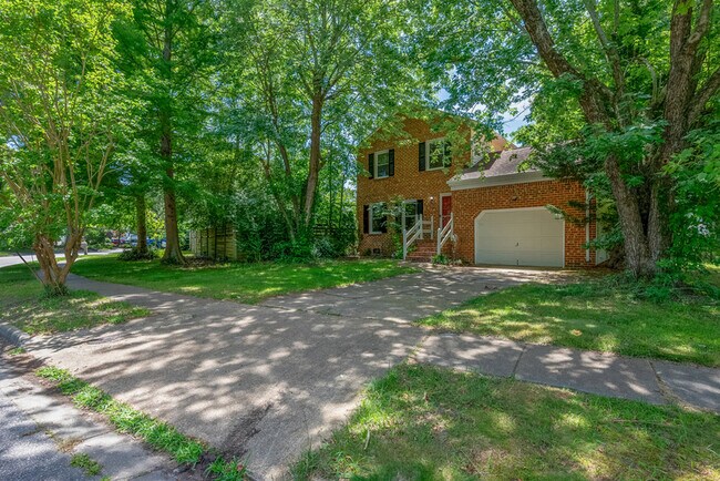 Foto del edificio - 2105 Grey Fox Ln