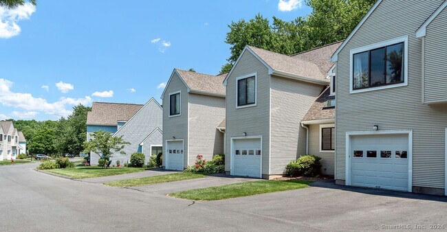 Foto del edificio - 22 Woods Run