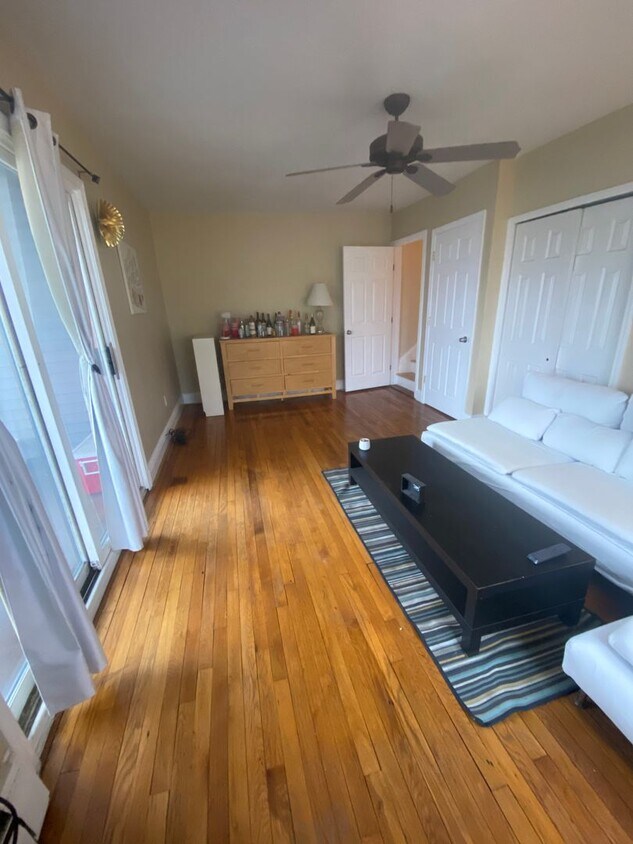 Foto principal - Nicely renovated 3 bed near Union Square i...