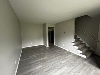 Building Photo - $1000.00 Moves you in.......2 Bedroom 1 Bath Townhome