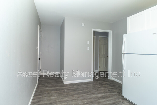 Building Photo - 4802 Inskip Rd