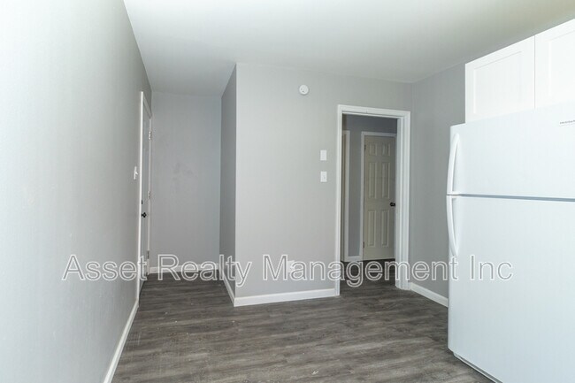 Foto del edificio - 4802 Inskip Rd