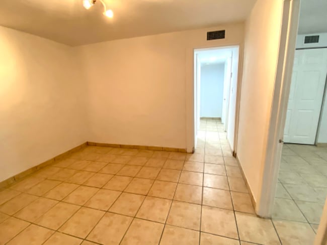Photo - 4307 SW 9th St Apartment