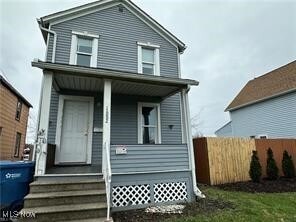 Primary Photo - 1682 E 33rd St