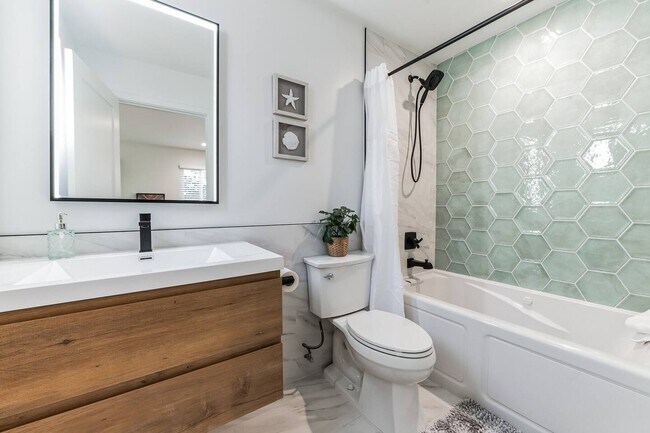 Foto del edificio - 2138 Reed Ave