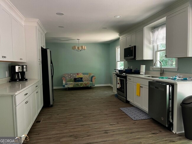 Building Photo - 208 Swanson Ridge