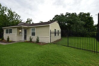 Building Photo - 10213 Fairland Dr