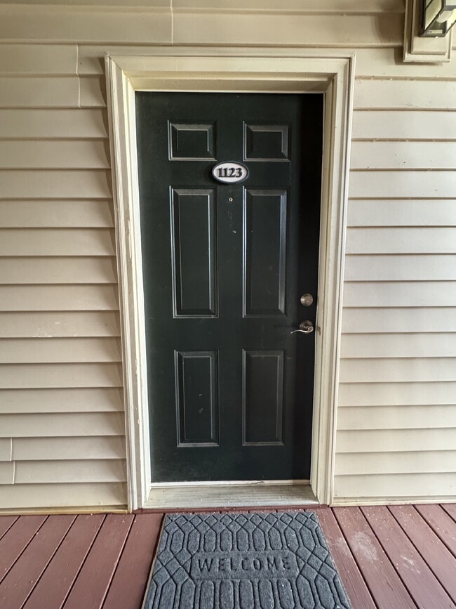 Building Photo - 1123 Harts Ridge Dr