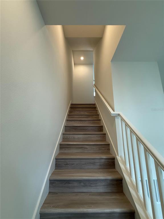 Building Photo - 15039 Groveside Rd