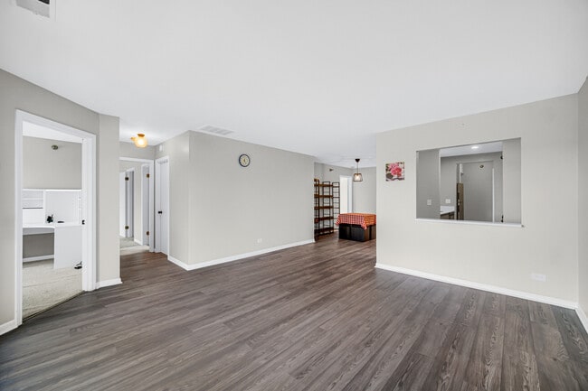 Foto del edificio - 124 Glengarry Dr