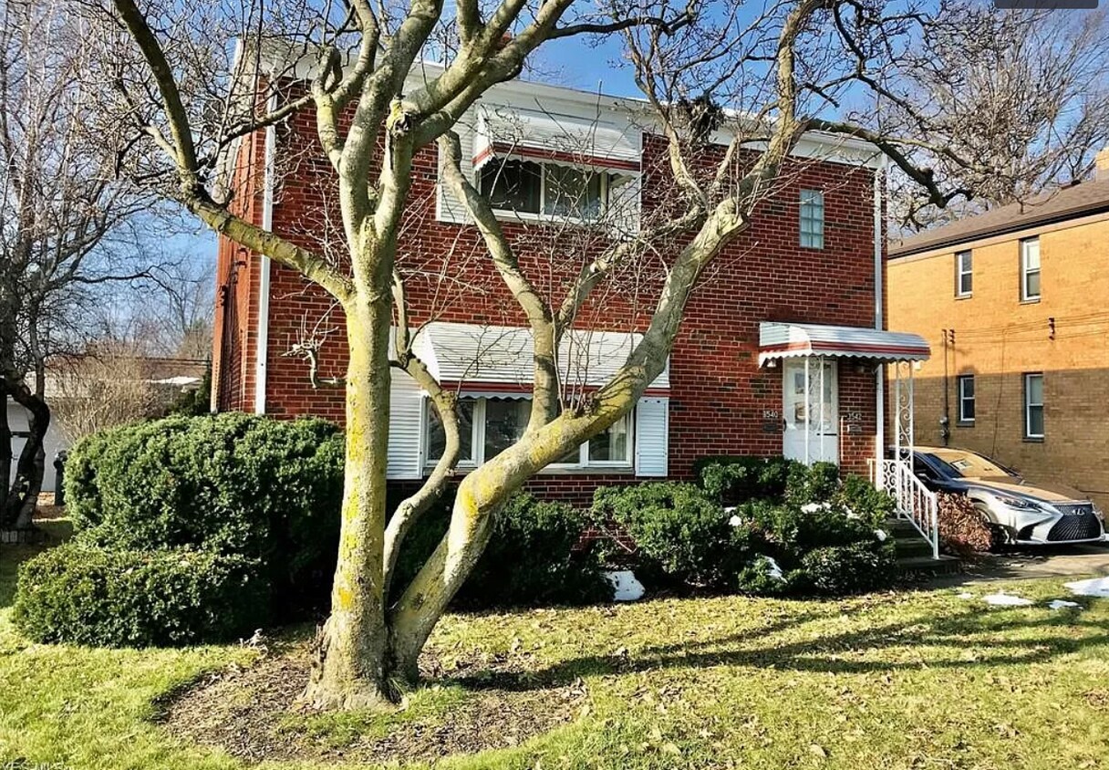 3540 W 210th St, Fairview Park, OH 44126 Apartments in Fairview Park