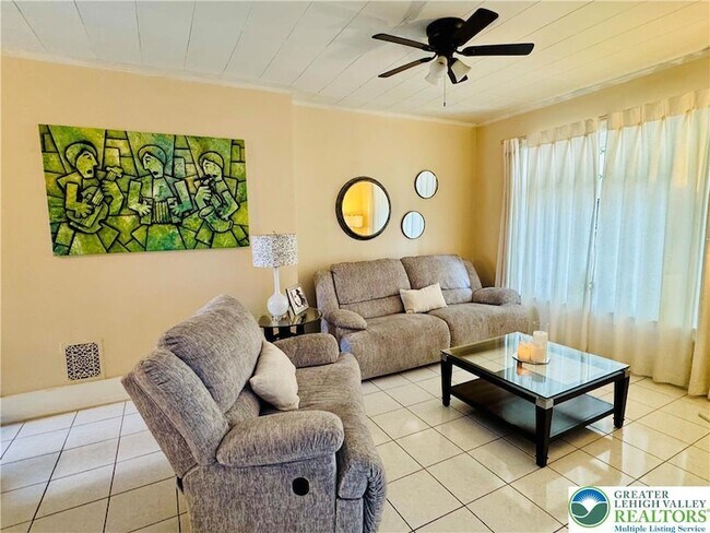 Foto del edificio - 1523 W Chew St