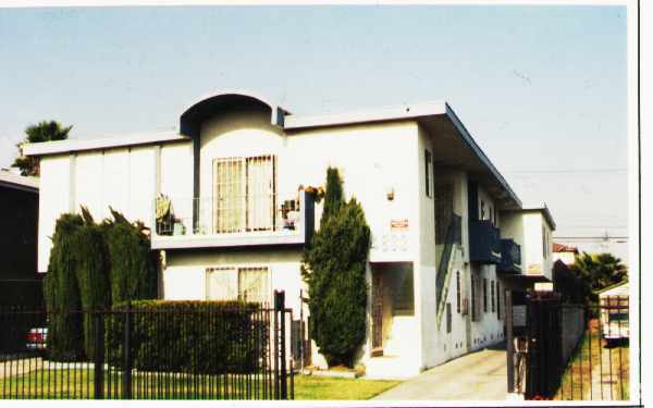 Primary Photo - 4833 W 17th St