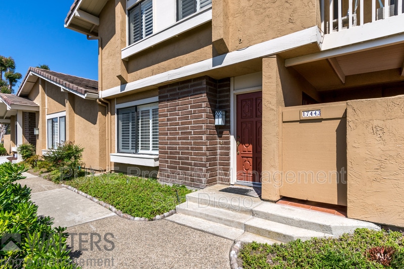 Primary Photo - 17443 Ashburton Rd