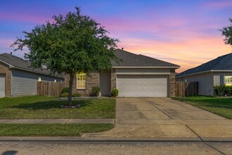 Building Photo - 10903 Woodwind Shadows Dr