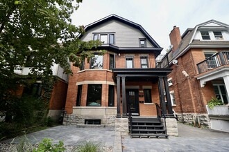 Building Photo - 119 Powell Ave