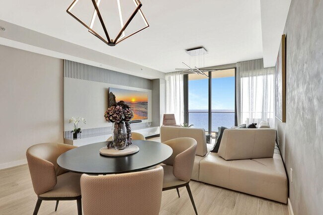 Foto del edificio - 1116 N Ocean Blvd