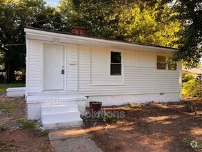 Building Photo - 315 Hartle St