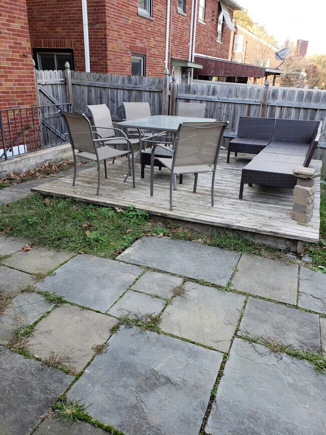 Backyard Deck - 315 N Reservoir St
