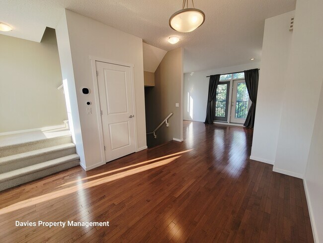 Photo du bâtiment - 63 Watt Blvd SW