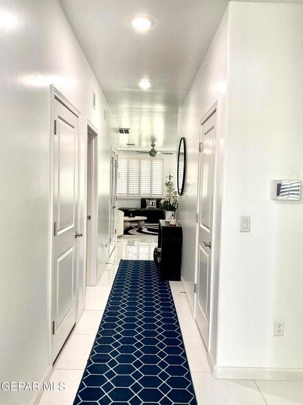 Foto del edificio - 8919 Eclipse St