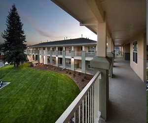 Building Photo - Almond Court