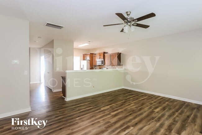 Foto del edificio - 303 Landis Oak Way