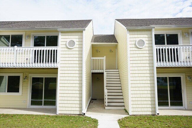 Building Photo - Beautifully Renovated 2BR/1BA Home off Slo...