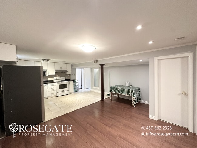 Building Photo - Spacious 2-Bedroom Basement Apartment with 2 Bathrooms & Internet Included – Scarborough