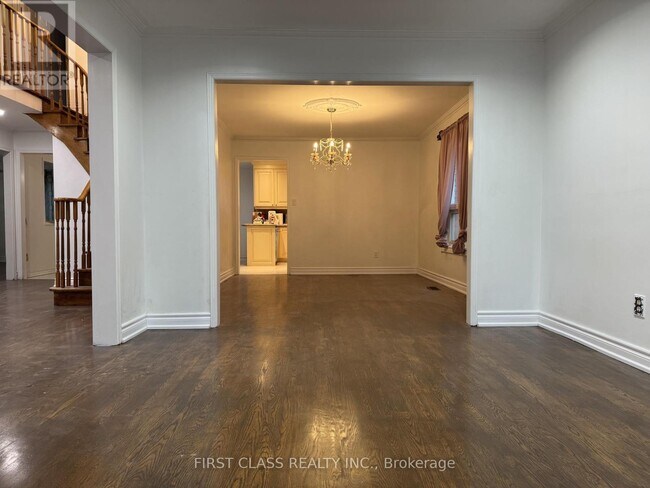 Building Photo - 11 Hazelmere Dr