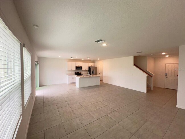 Foto del edificio - 349 Wayland Dr