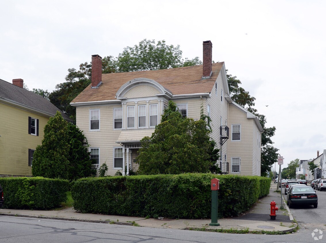 Primary Photo - 635 County St