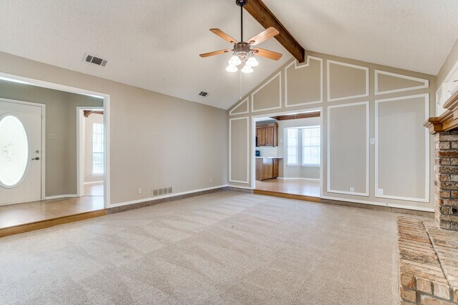 Foto del edificio - One Story, 3 Bedroom, 2.5 Bath Home in Ced...