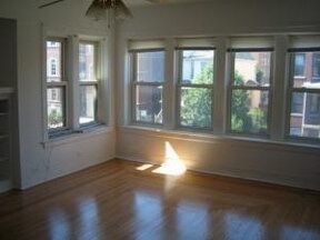 Primary Photo - 4401 N Drake Ave