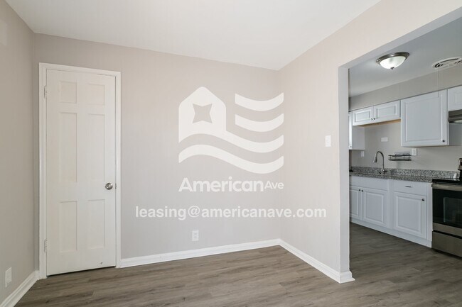 Building Photo - 7731 Bloom Dr