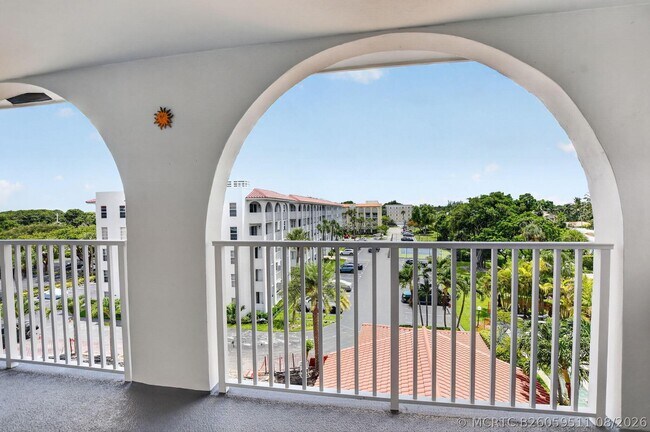Foto del edificio - 950 Ponce De Leon Rd