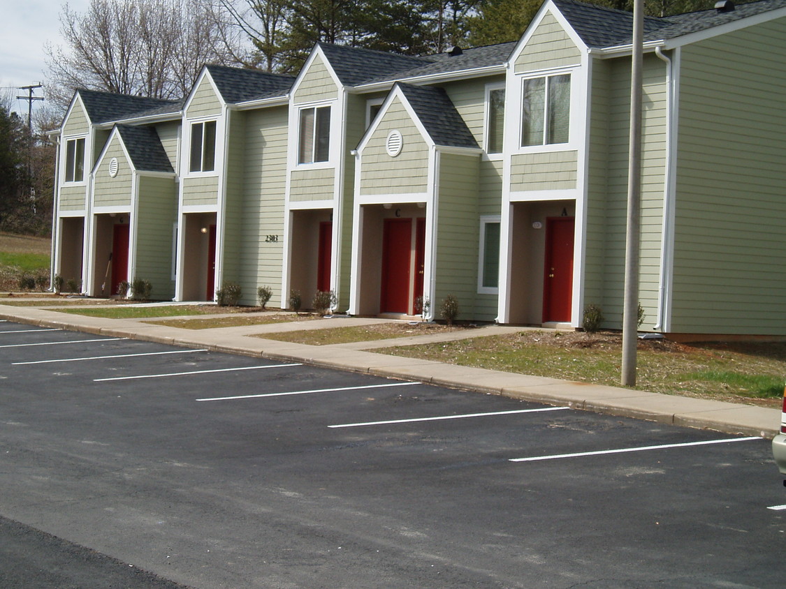 Honeytree Apartments Apartments in South Boston, VA